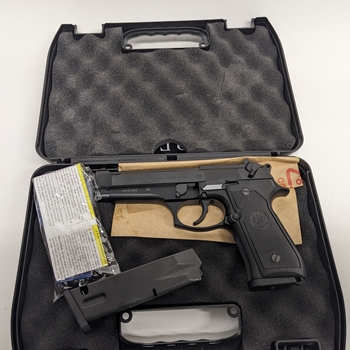 Beretta 92FS, 15rd, 5", Preowned / As New-Unfired (G83956)